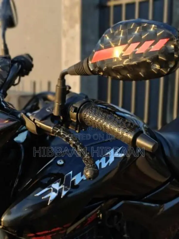 Hero Hunk 2015 Motorbike (Used)