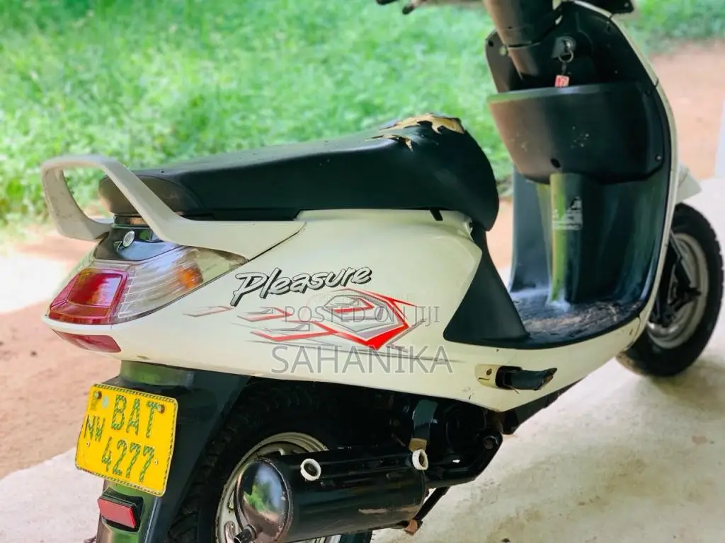 Hero Pleasure 2013 Motorbike (Used)