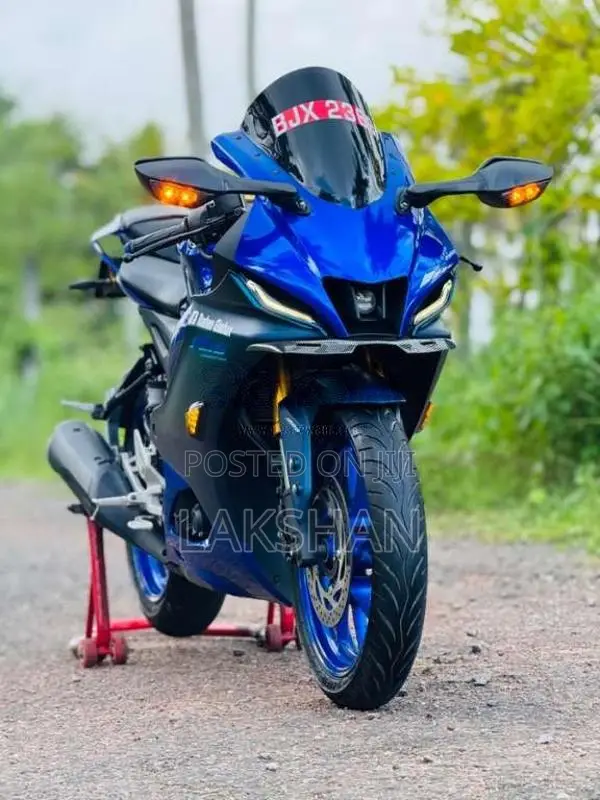 Yamaha R15 V4 2025 Motorbike (Used)