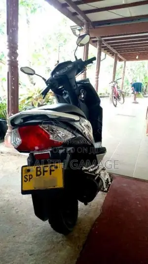 Honda Dio 2017 Motorbike Unregistered (Recondition)