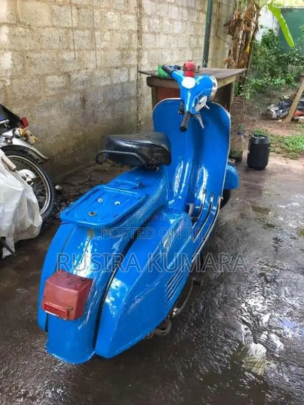 Bajaj Chetak 1976 Motorbike (Used)