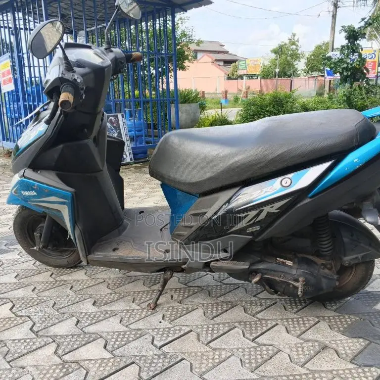 Yamaha Ray Zr 2017 Motorbike (Used)