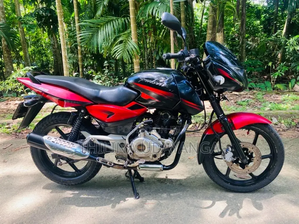 Bajaj Pulsar 2015 Motorbike (Used)