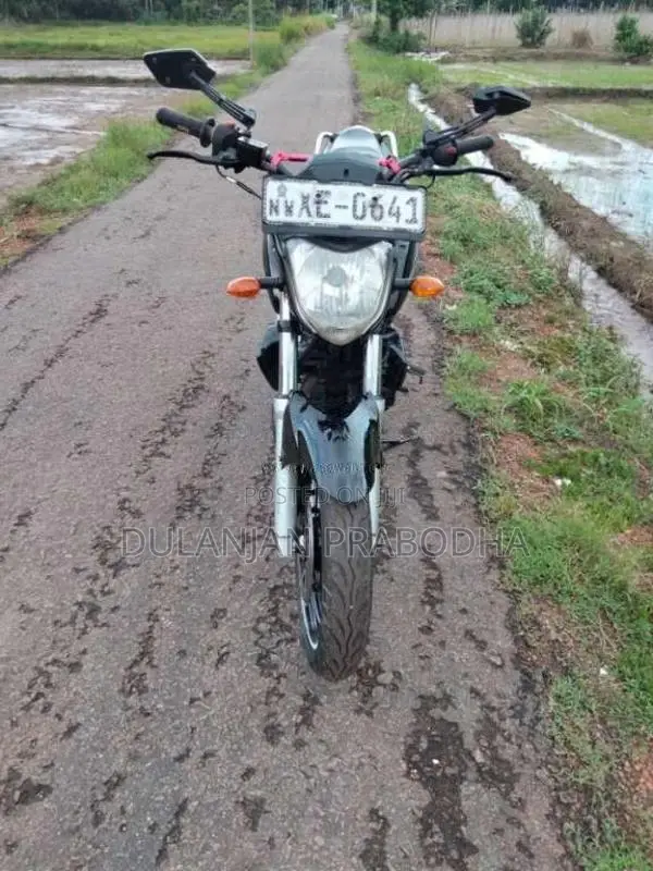 Yamaha FZ 2012 Motorbike (Used)