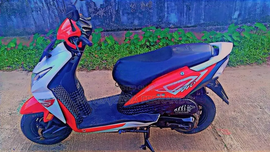 Honda Dio 2015 Motorbike (Used)