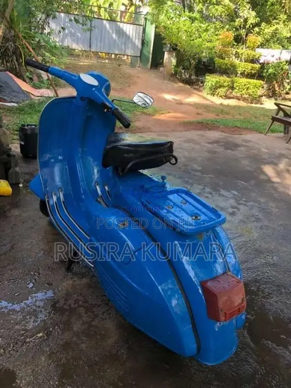 Bajaj Chetak 1976 Motorbike (Used)