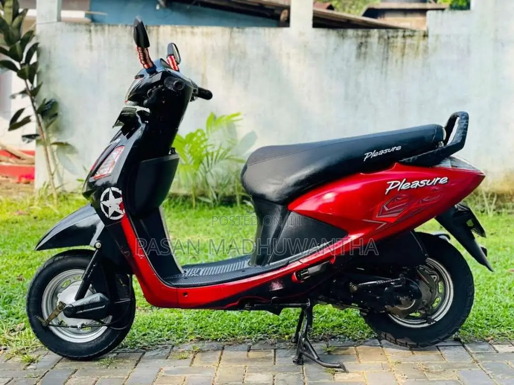 Hero Pleasure 2012 Motorbike (Used)