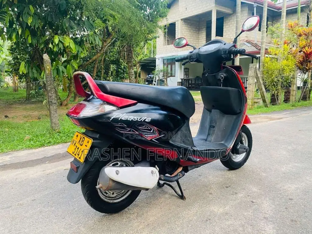 Hero Pleasure 2011 Motorbike (Used)
