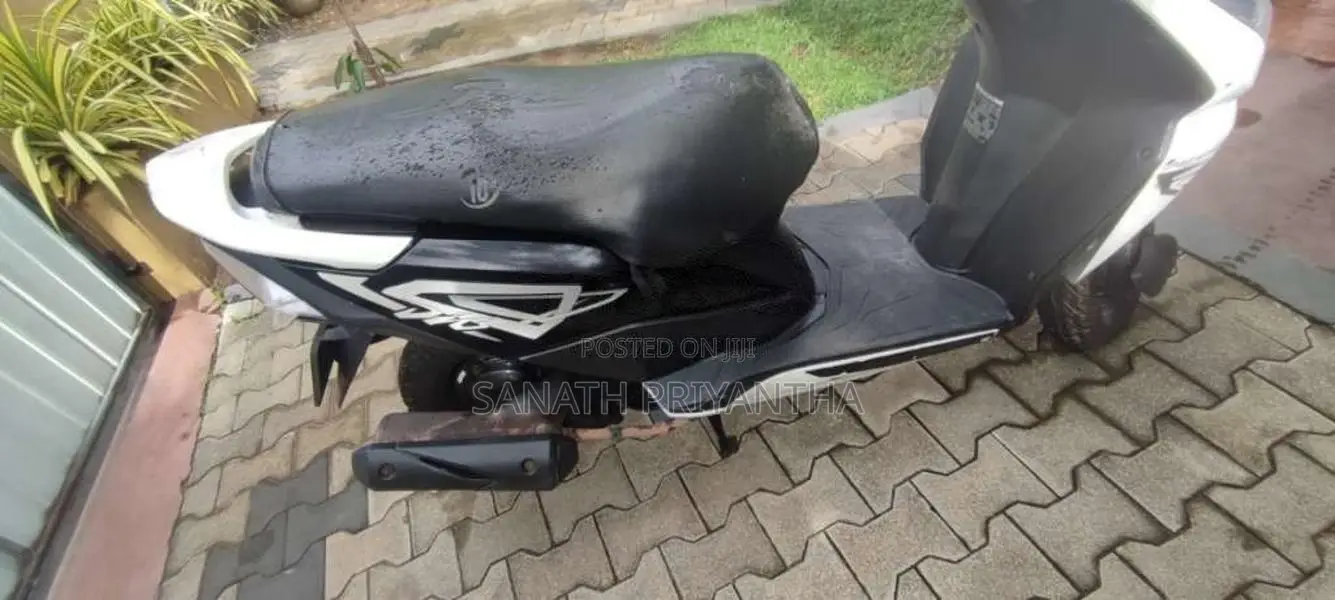 Honda Dio 2016 motorcycle (Used)