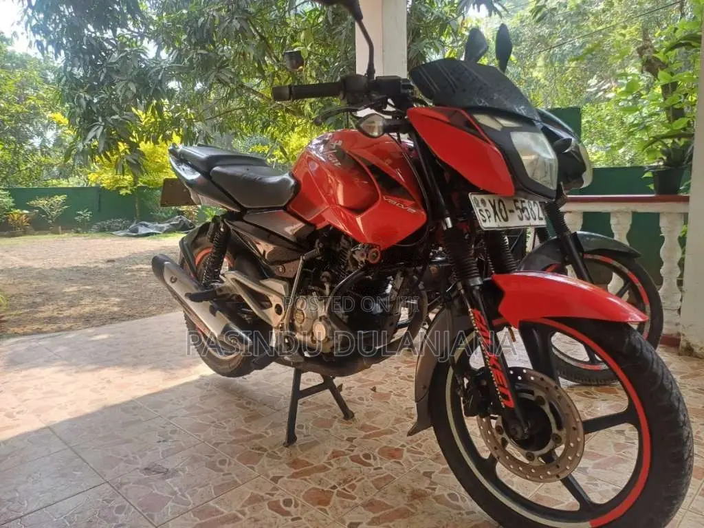 Bajaj Pulsar 135 LS 2012 Motorbike (Used)