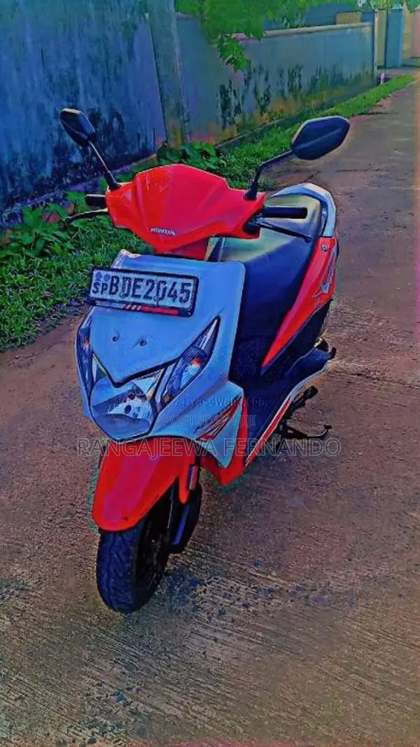 Honda Dio 2015 Motorbike (Used)