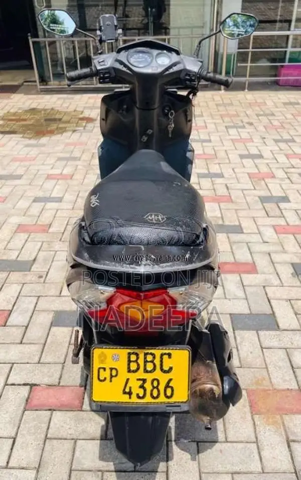 Honda Dio 2014 Motorbike (Used)