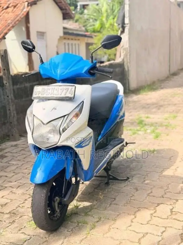 Honda Dio 2015 Motorbike (Used)