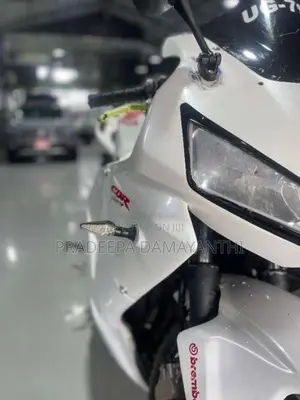 Honda CBR 2006 Motorbike (Used)