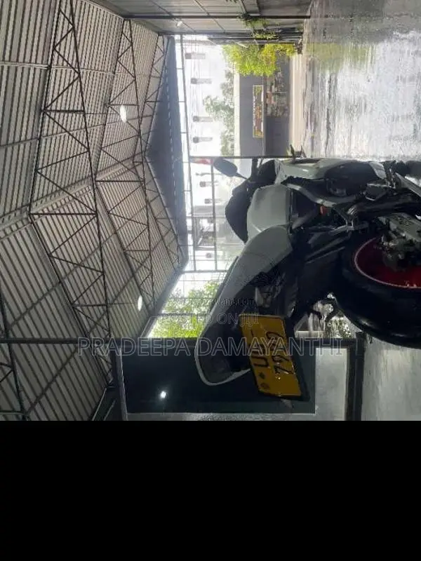 Honda CBR 2006 Motorbike (Used)