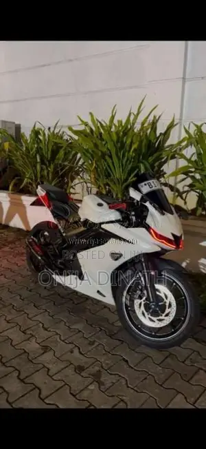 Yamaha R15 2019 Motorbike (Used)