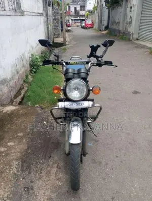 Bajaj Boxer 2003 Motorbike (Used)