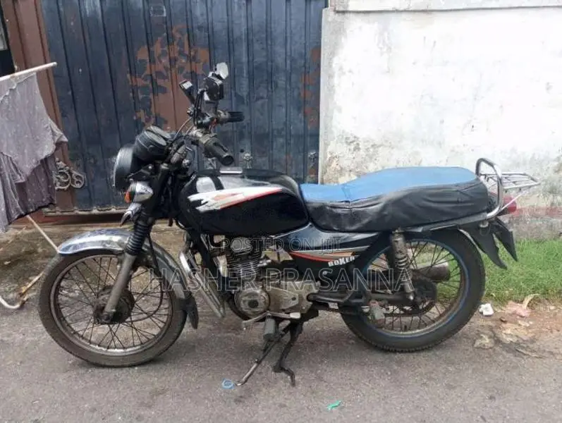 Bajaj Boxer 2003 Motorbike (Used)