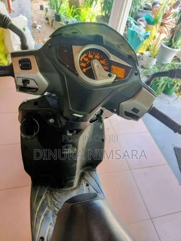 Hero Maestro Edge 2017 Motorbike (Used)