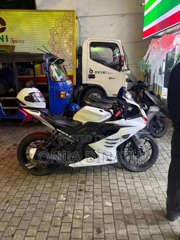Yamaha R15 2019 Motorbike (Used)