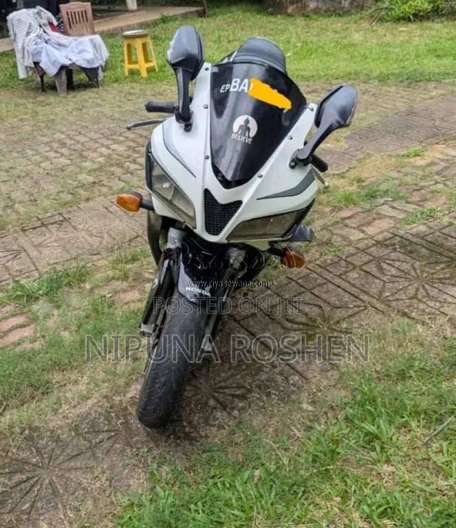 Honda CBR 2014 Motorbike (Used)