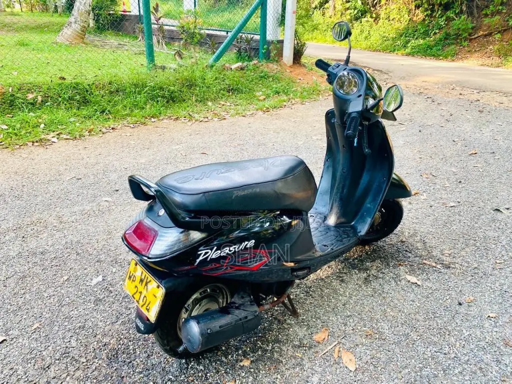 Hero Pleasure 2011 Motorbike (Used)
