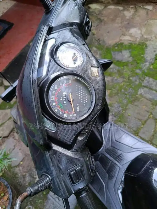 Honda Dio 2015 Motorbike (Used)
