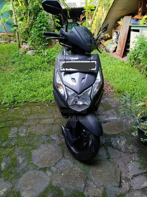 Honda Dio 2015 Motorbike (Used)