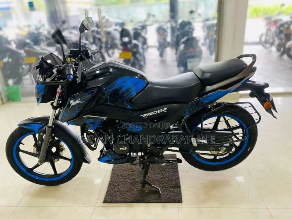 TVS Raider 2025 Motorbike (Used)