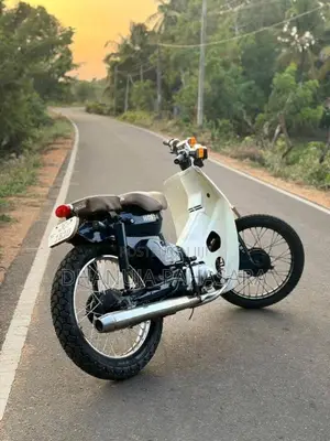 Honda Super Cub 2004 Motorbike (Used)