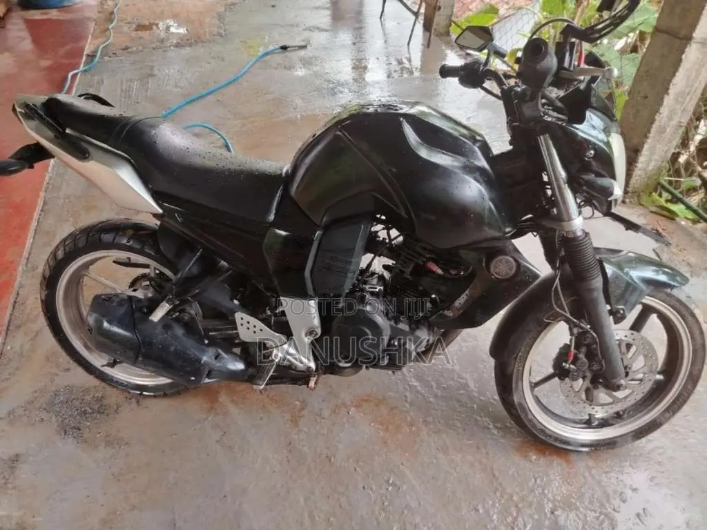 Yamaha FZ 2010 Motorbike (Used)