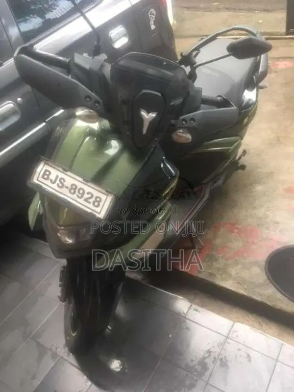 Yamaha Ray ZR 2025 Motorbike (Used)