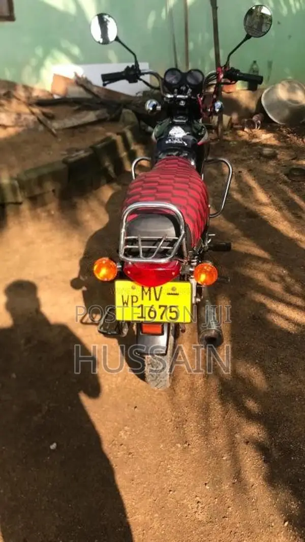 Bajaj Boxer 2003 Motorbike (Used)