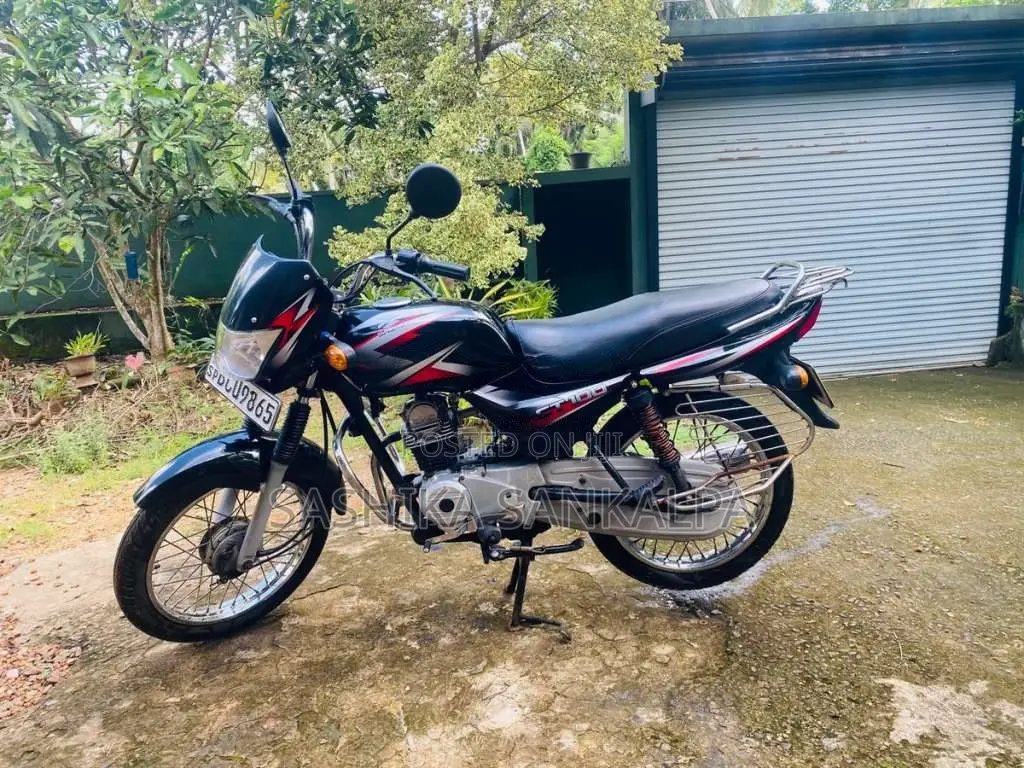 Bajaj CT-100 2015 Motorbike (Used)