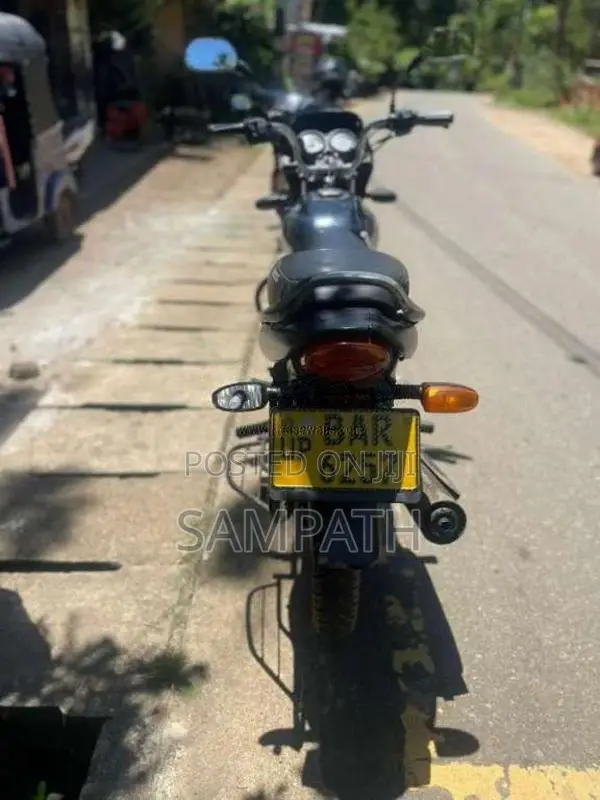 Bajaj Platina 100 2013 Motorbike (Used)