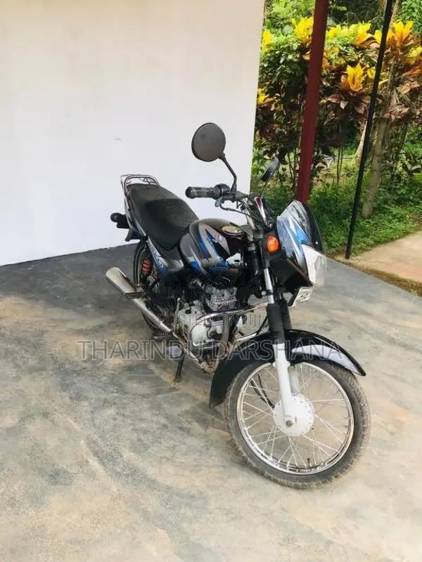 Bajaj CT-100 2015 Motorbike (Used)