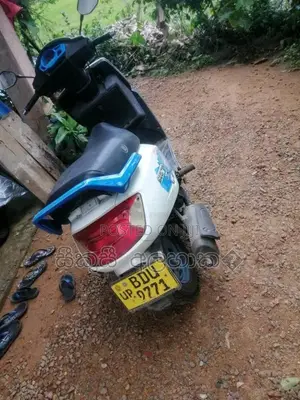 Mahindra Mahindra 2014 Motorbike (Used)