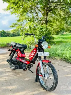 TVS XL Super 2017 Motorbike (Used)