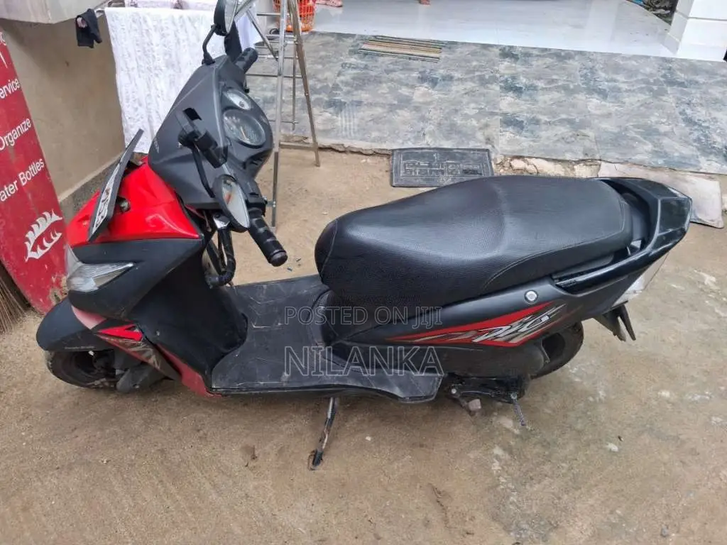 Honda Dio 2012 Motorbike (Used)