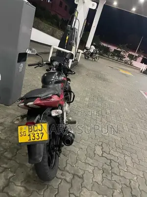Bajaj Pulsar 180 2015 Motorbike (Used)