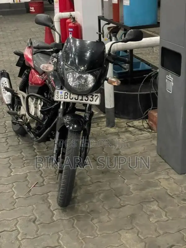 Bajaj Pulsar 180 2015 Motorbike (Used)