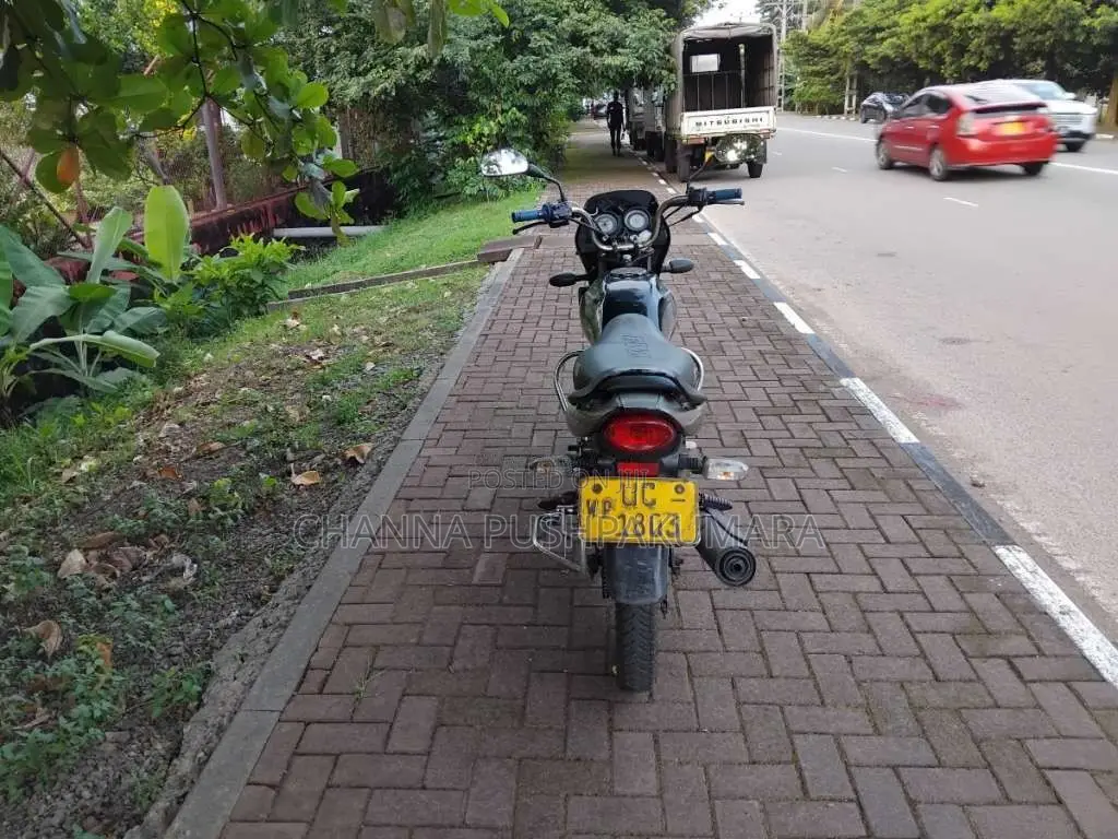 Bajaj Platina 100 2008 motorcycle (Used)