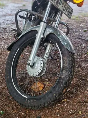 Bajaj Boxer 2010 Motorbike (Used)