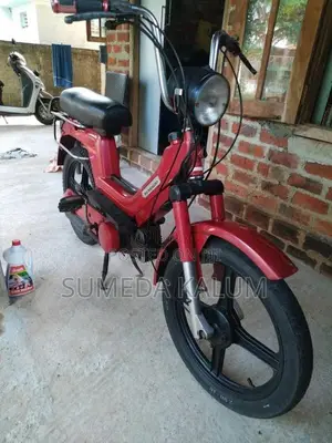 Piaggio Si 2010 Motorbike (Used)