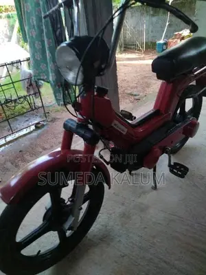 Piaggio Si 2010 Motorbike (Used)