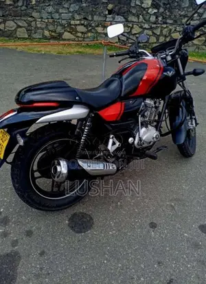 Bajaj V15 2016 Motorbike (Used)