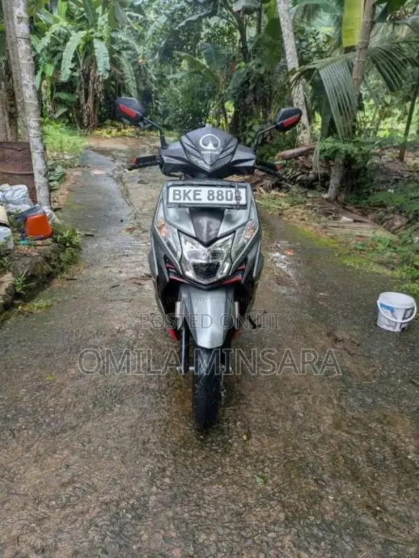 Honda Dio 2025 Motorbike (Used)
