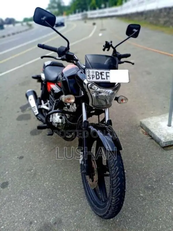 Bajaj V15 2016 Motorbike (Used)