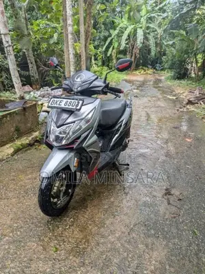 Honda Dio 2025 Motorbike (Used)