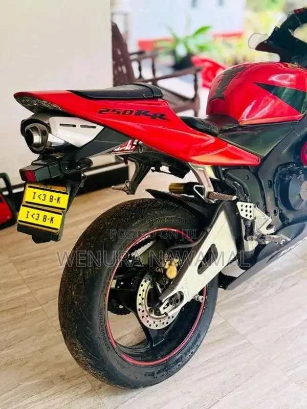 Honda CBR 2007 Motorbike (Used)